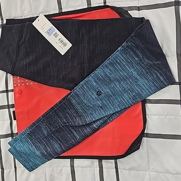 * NWT *Lululemon LAB Varsa Tight 28" Aurora Glow Jacquard Black True Navy Size 4 - Picture 1 of 10